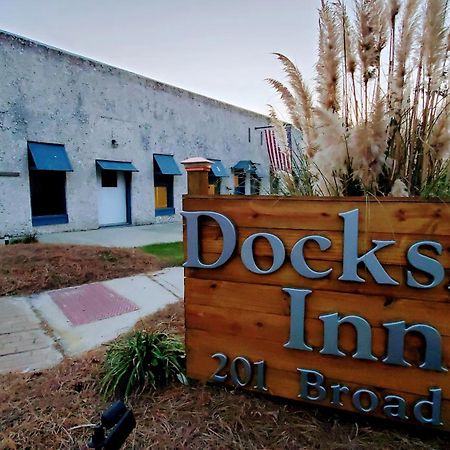 Darien Dockside Inn Екстериор снимка