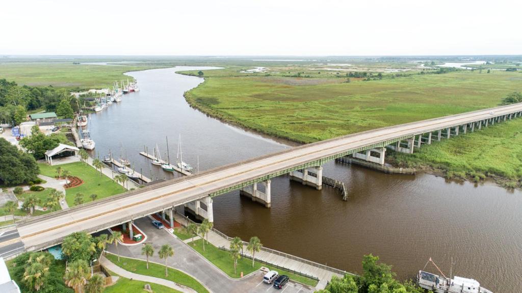 Darien Dockside Inn Екстериор снимка
