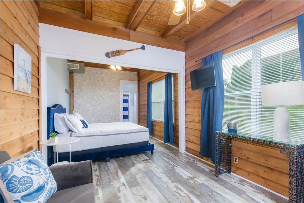 Darien Dockside Inn Екстериор снимка